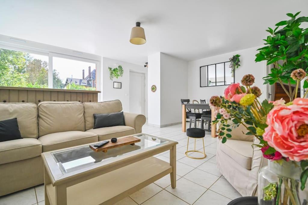 Appartement Logis Du Lys à Boult-sur-Suippe Extérieur photo